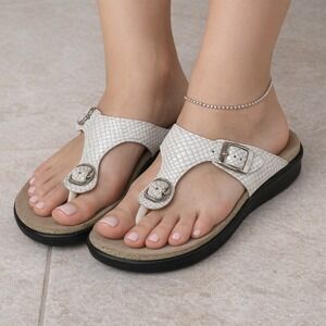 SAS Tripad Comfort Sandals Women 8.5 White Leather Buckle Arch Support Casual
